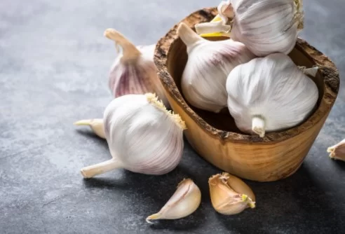 Remedies to Ease Toothache- Garlic